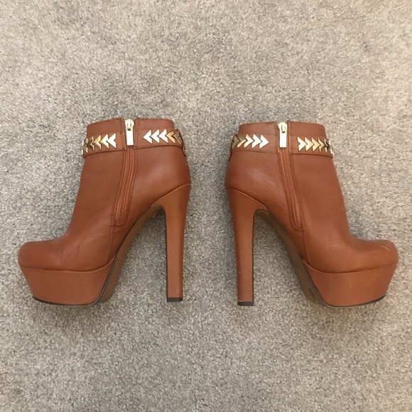 Tan booties - Picture 3 of 6